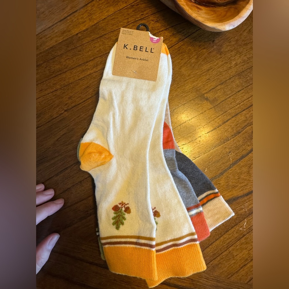 NWT 5 pack Women's Anklet Autumn Socks - Multicolor